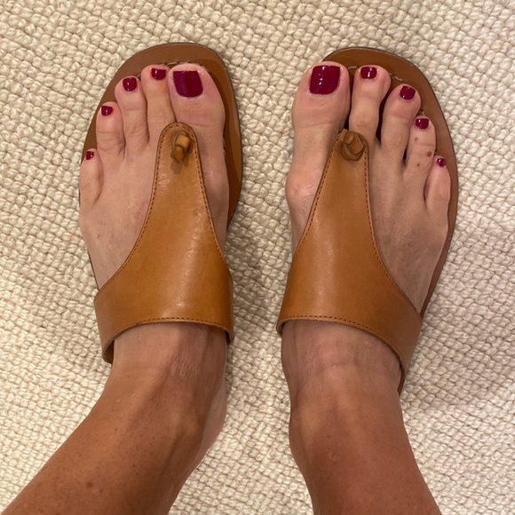 J crew size 7 light brown leather flat sandal